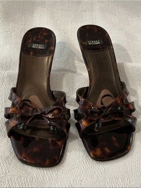 Stuart Weitzman Brown Tortoiseshell Patent Leather Slide Sandals with Bow Accent